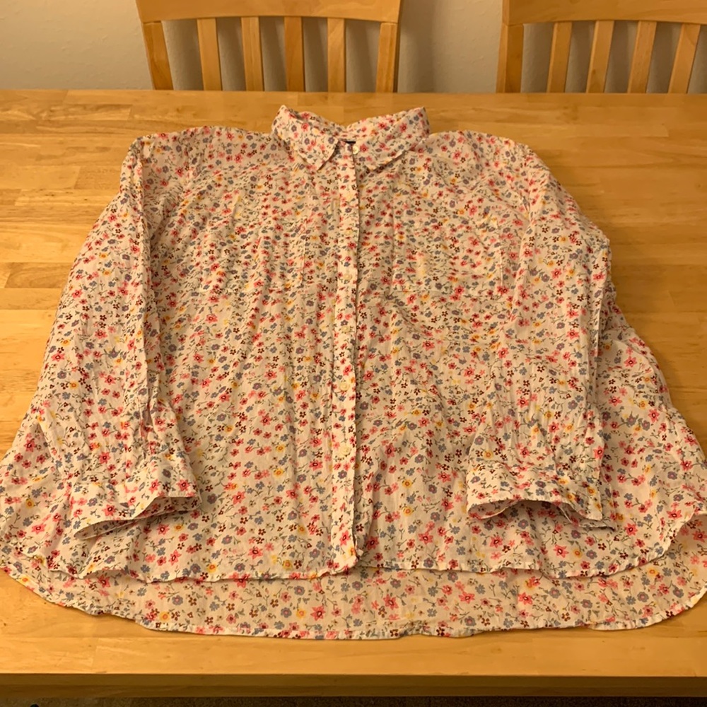 Gap women’s button down